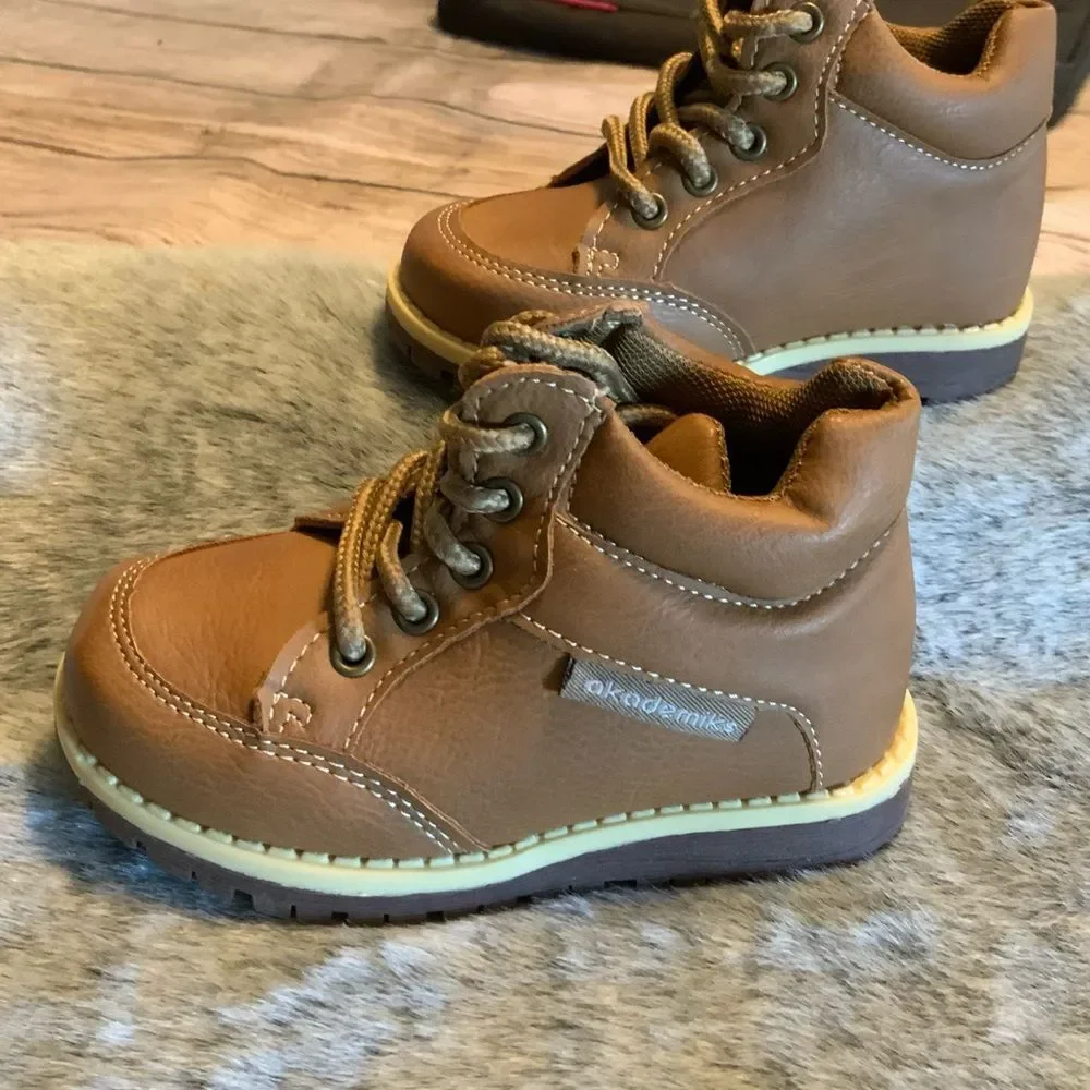 Akademiks Tan Baby Lace Up Ankle Boots Size 6